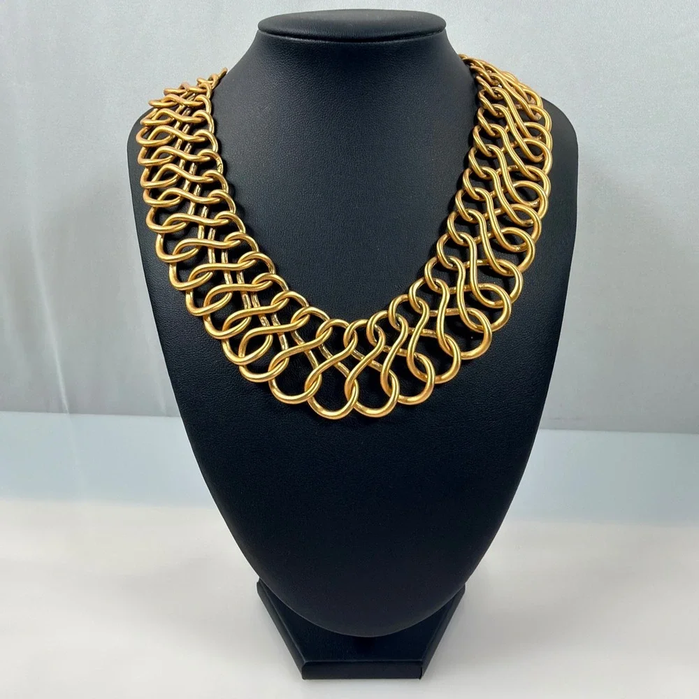 Vintage Anne Klein Necklace Chunky Gold Tone Bib Interlocking Figure 8 Links 17